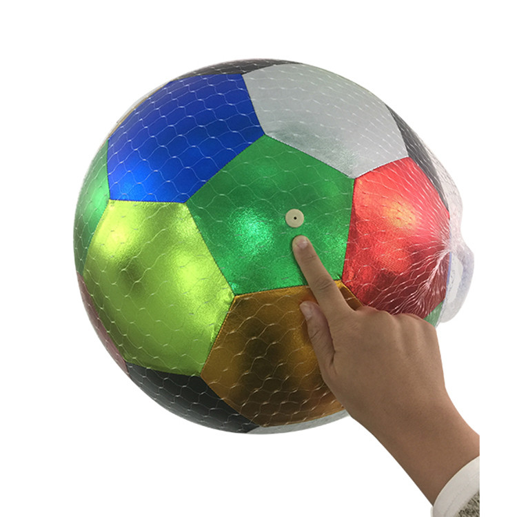 OEM ODM 25cm 어린이 반짝이는 Pvc 부풀이 플러시 천 덮여 장난감 축구 공